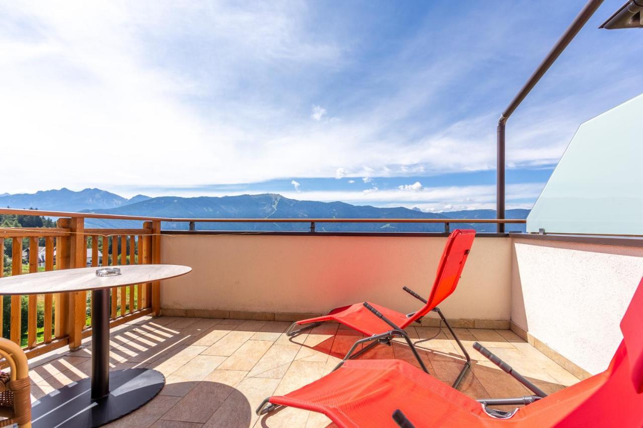 Hotel Amaten Brunico Bagian luar foto